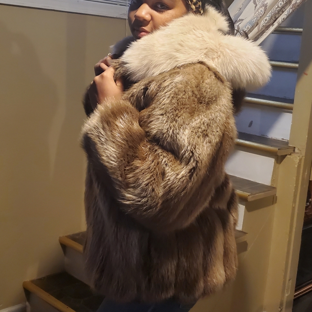 Hooded fox /Racoon 3/4 length jacket - Picture 2 of 8